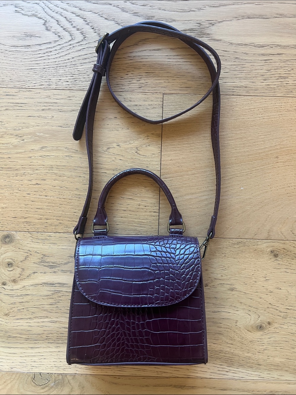 Croc-Embossed Convertible Crossbody in Deep Plum